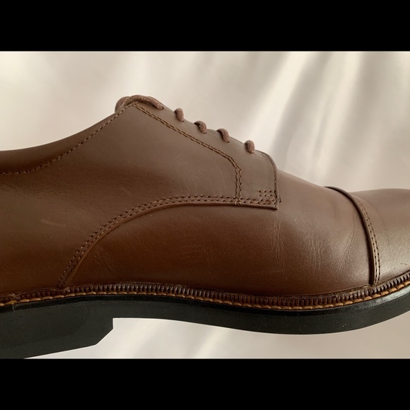 Apex Men's Lexington Cap Toe Oxford - Picture 8 of 12